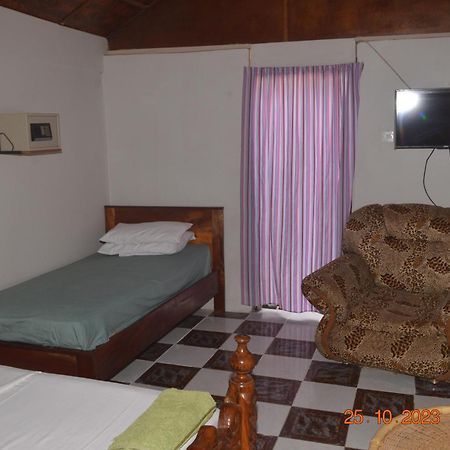 Easy Time Lodge โคโลลิ ภายนอก รูปภาพ